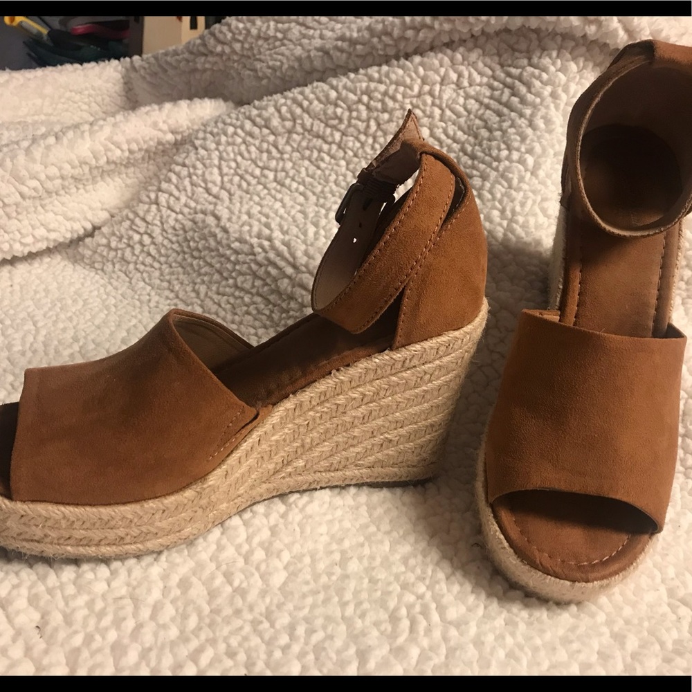 SOLD🛑🛑NICE  Wedge